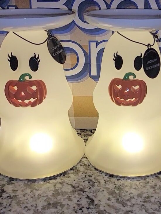 Bath & Body Works Other - 2 NEW Bath & Body Works Halloween Ghost 3 wick Candle Pedestal Holder